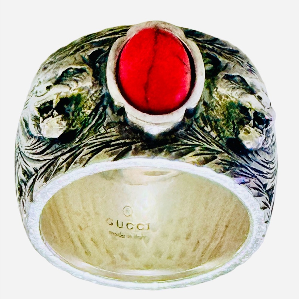 Gucci Silver Ring with Red Stone